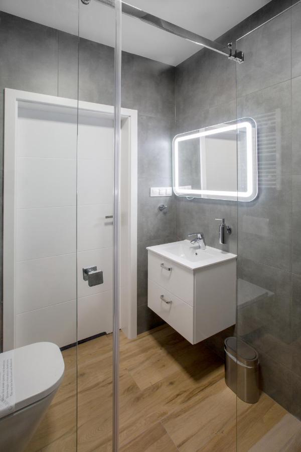 Sky Apartments 波兹南 外观 照片