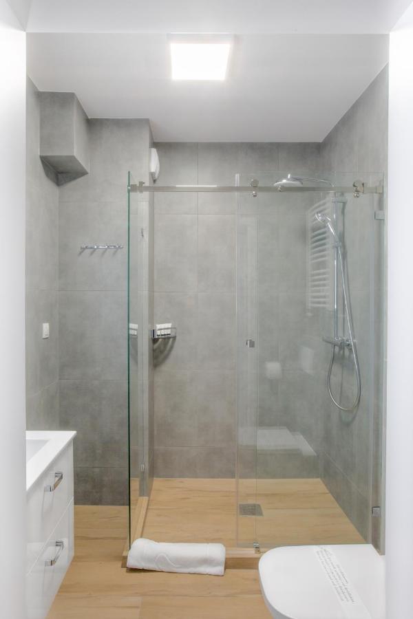 Sky Apartments 波兹南 外观 照片