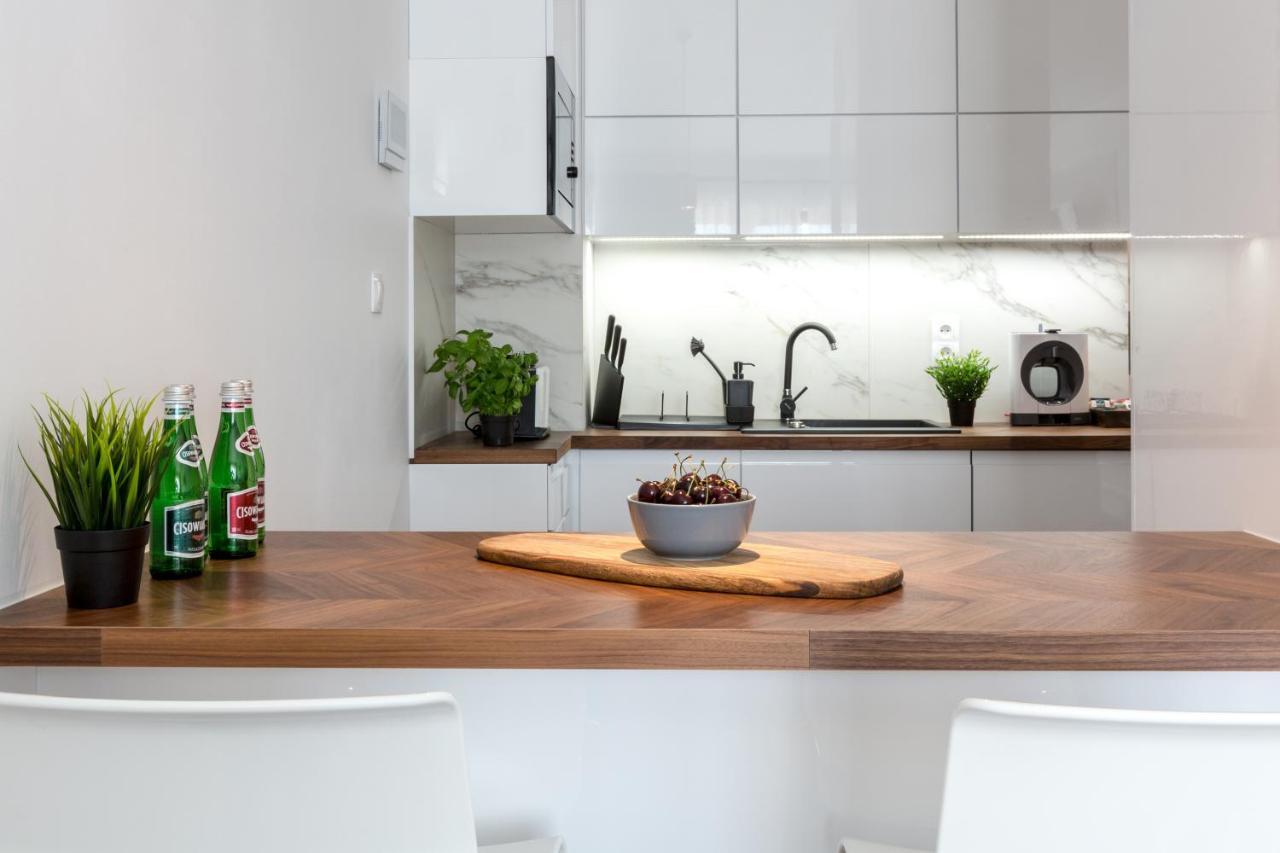 Sky Apartments 波兹南 外观 照片