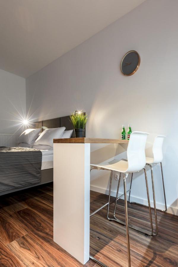 Sky Apartments 波兹南 外观 照片